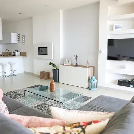 Apartamento Gorgeous 2br Gozo With Private Balcony & Pool By 360 Estates *