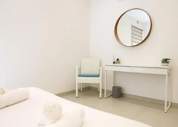 Gorgeous 2br Gozo With Private Balcony & Pool By 360 Estates Διαμέρισμα *