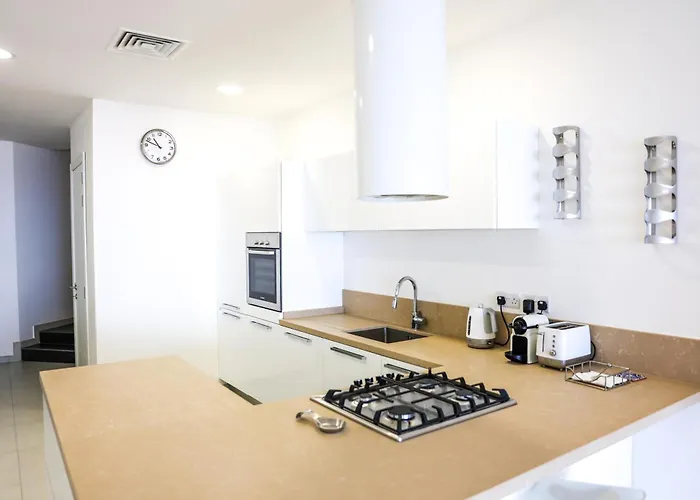 Διαμέρισμα Gorgeous 2br Gozo With Private Balcony & Pool By 360 Estates *